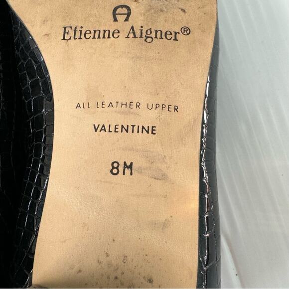 Etienne Aigner Valentine leather embossed loafer with gold colored hardware sz 8 - Picture 11 of 11